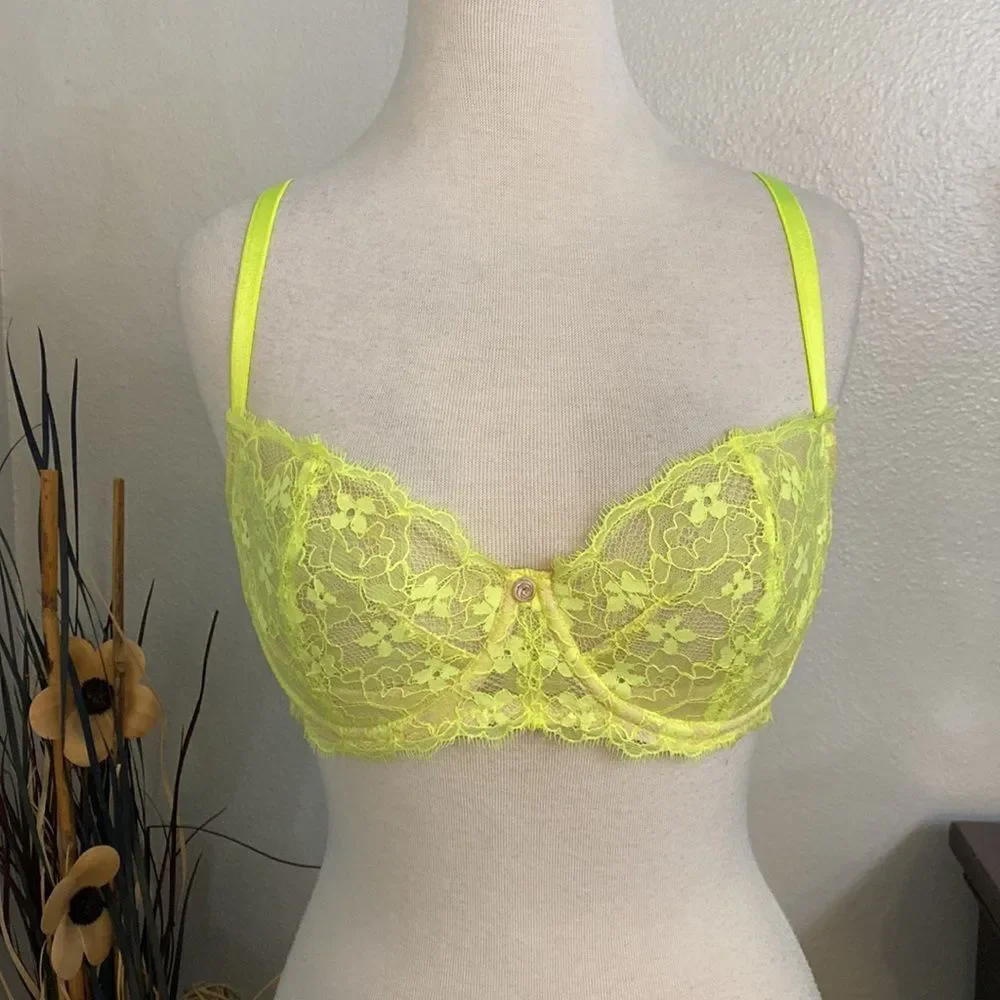 Victoria’s Secret Dream‎ Angel’s Yellow Lace Convertible Push Up Bra Size 34DD